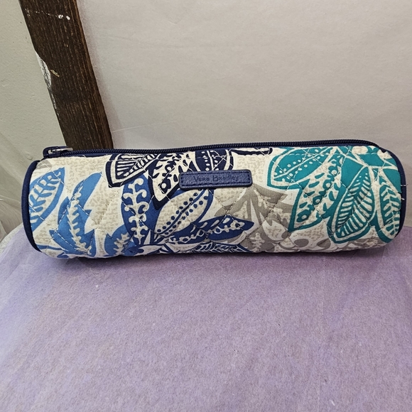 Vera Bradley RFID TURNLOCK WALLET CLUTCH & Cosmetic Case Bundle - LIKE NEW! - Picture 7 of 15